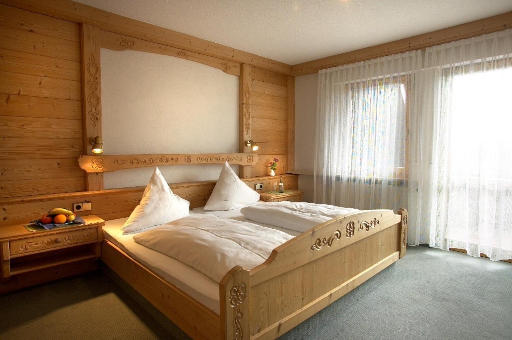 Landgasthof Loewen Neubulach Kamer foto